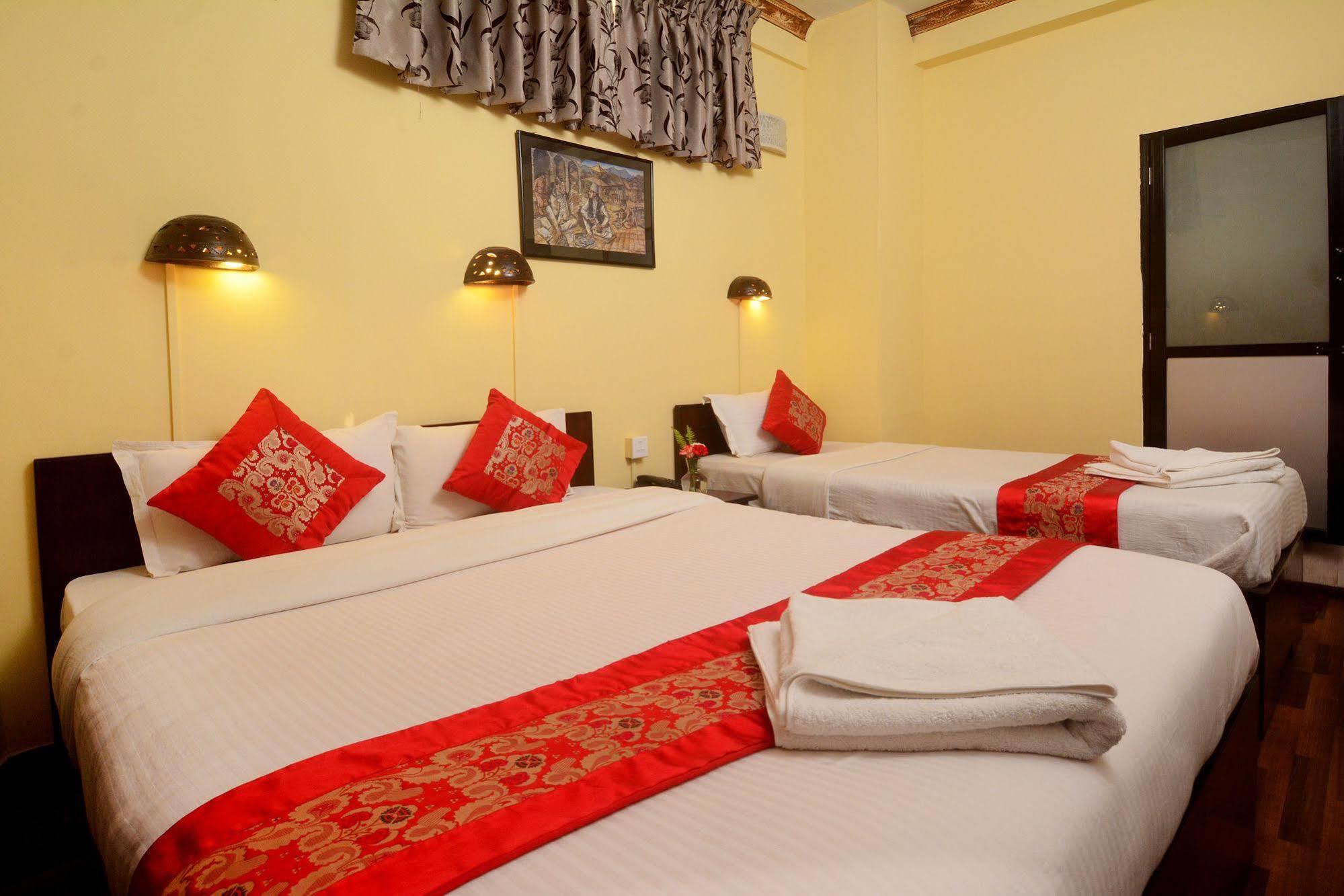 Dream Nepal Hotel&Apartment Kathmandu Buitenkant foto