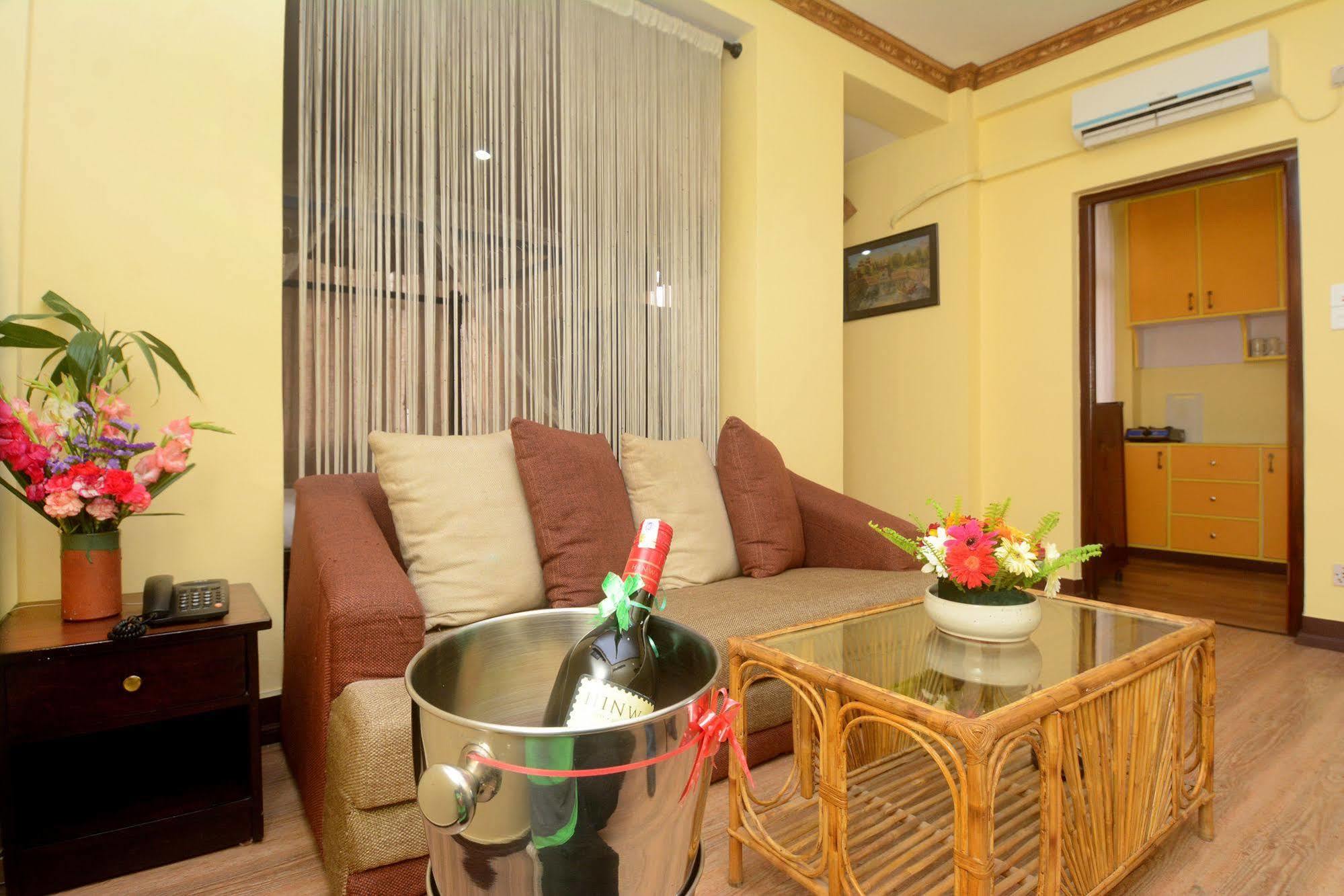 Dream Nepal Hotel&Apartment Kathmandu Buitenkant foto